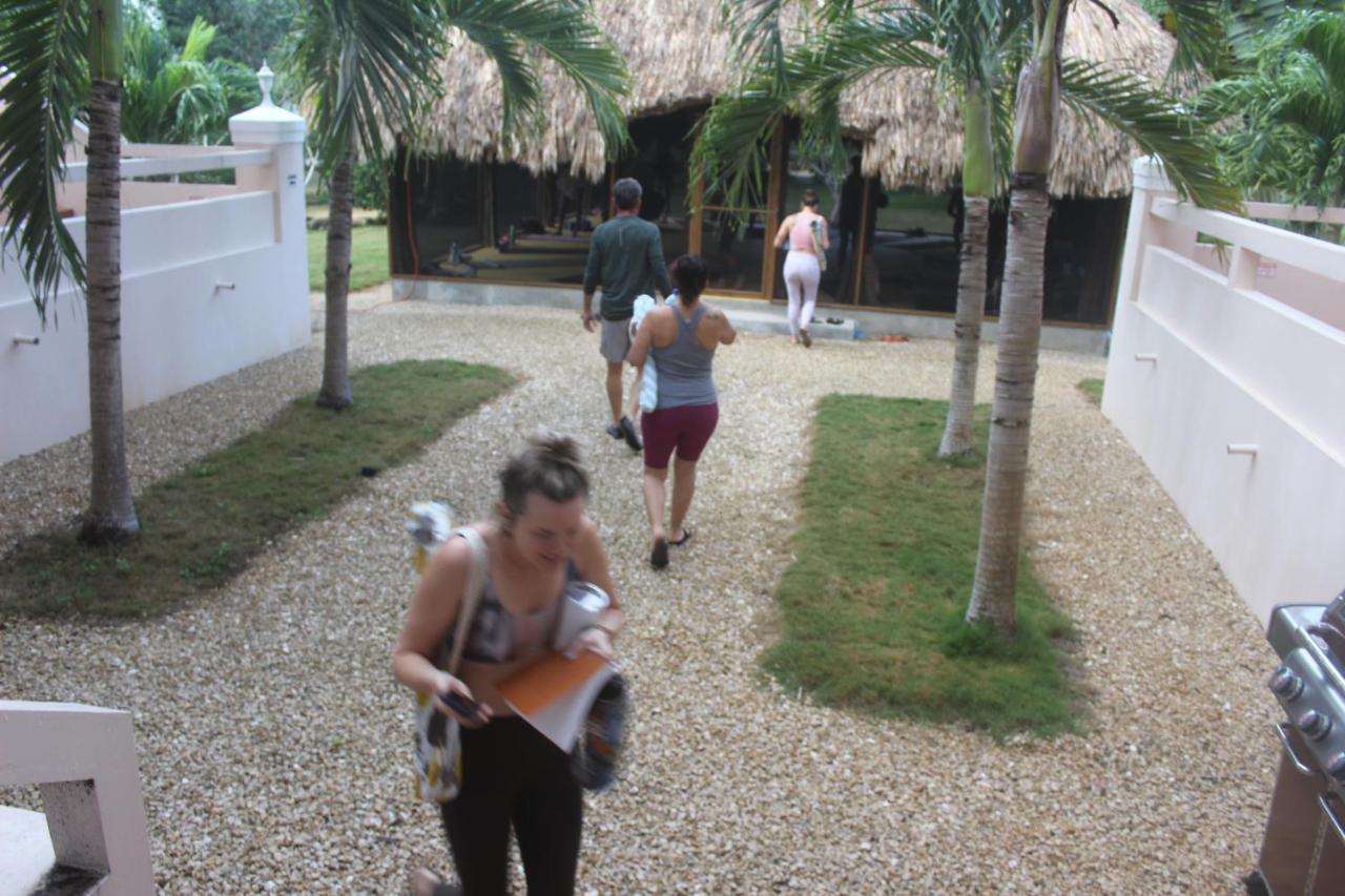 The Crimson Orchid Inn At Orchid Bay San Fernando Buitenkant foto